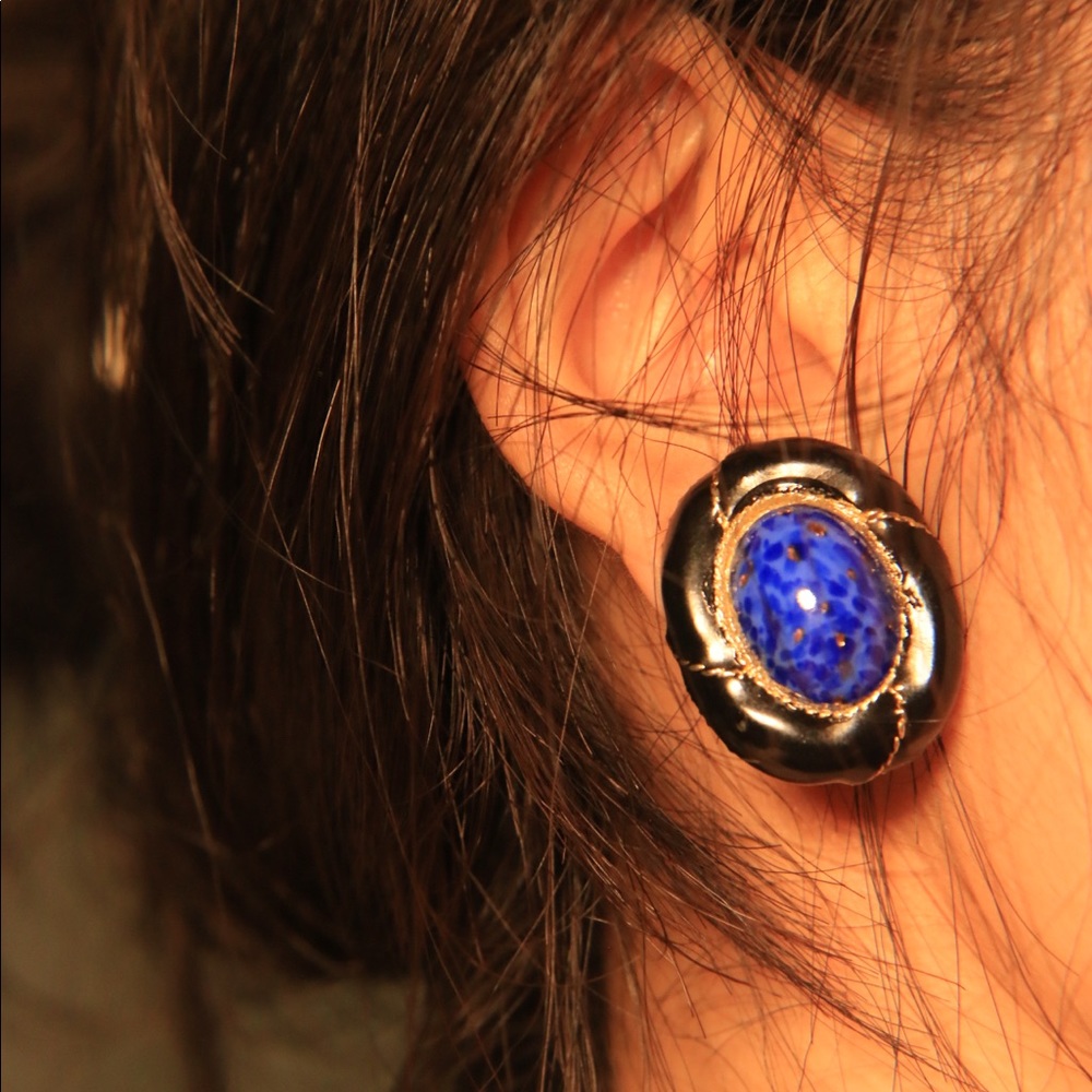 I’m a vintage lover seeking for beautiful jewelry - Picture 3 of 5
